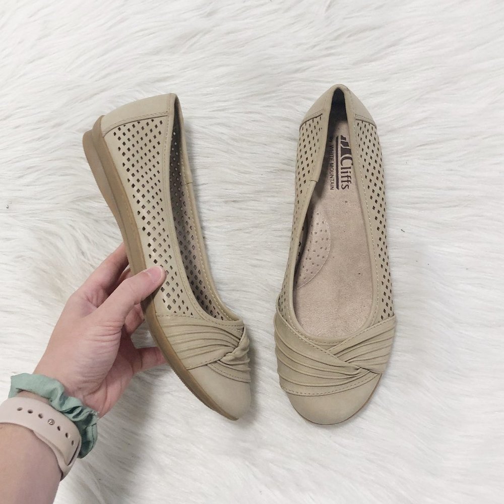 CLIFFS BY WHITE MOUNTAIN Harlyn Ballet Flat SZ 8